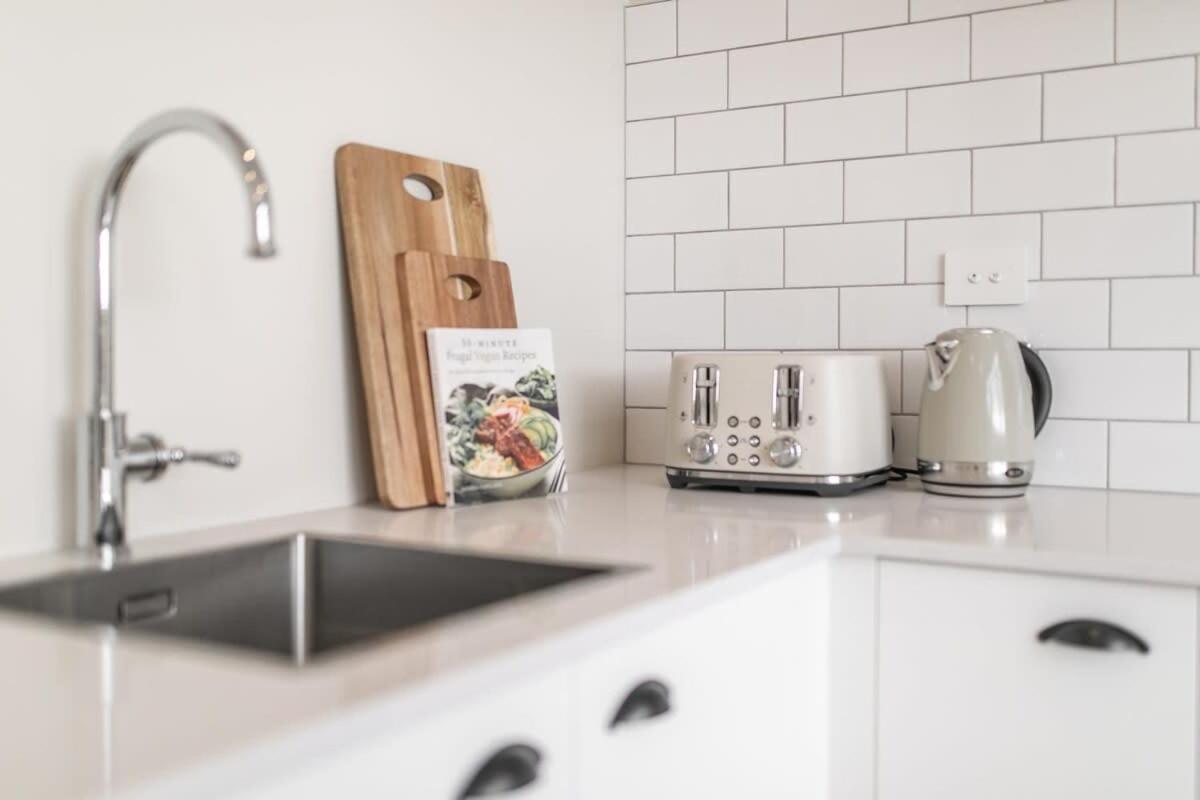 Parkside Heritage Retreat 3-Bedroom Terrace Charm 크라이스트처치 외부 사진